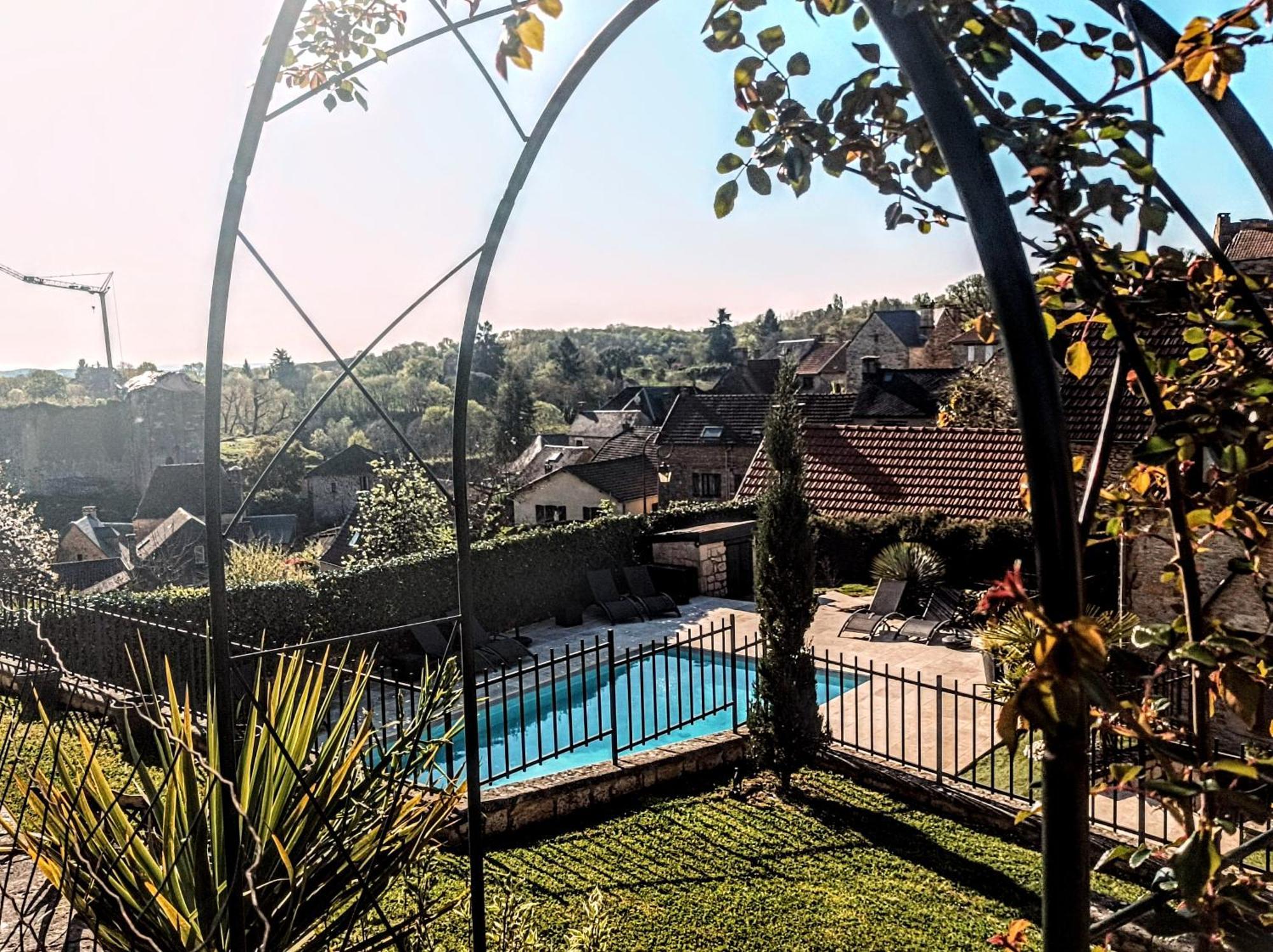 Le Clos De La Musardise - Gites De Charme Avec Piscine Chauffee Salignac Eyvigues Eksteriør billede
